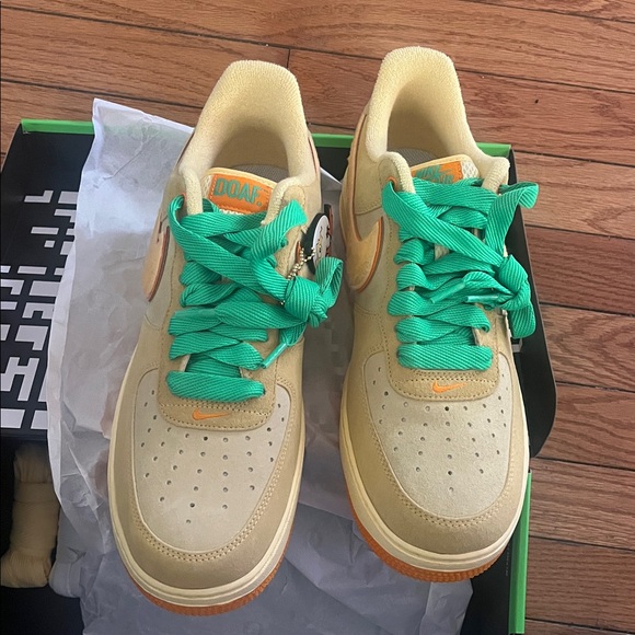 Nike Nike Air Force 1 DOAF Oregon
'Duck or Egg' PE - Picture 5 of 10
